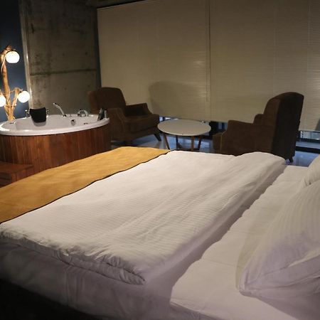 Mas Suites Karakoey Истанбул Екстериор снимка